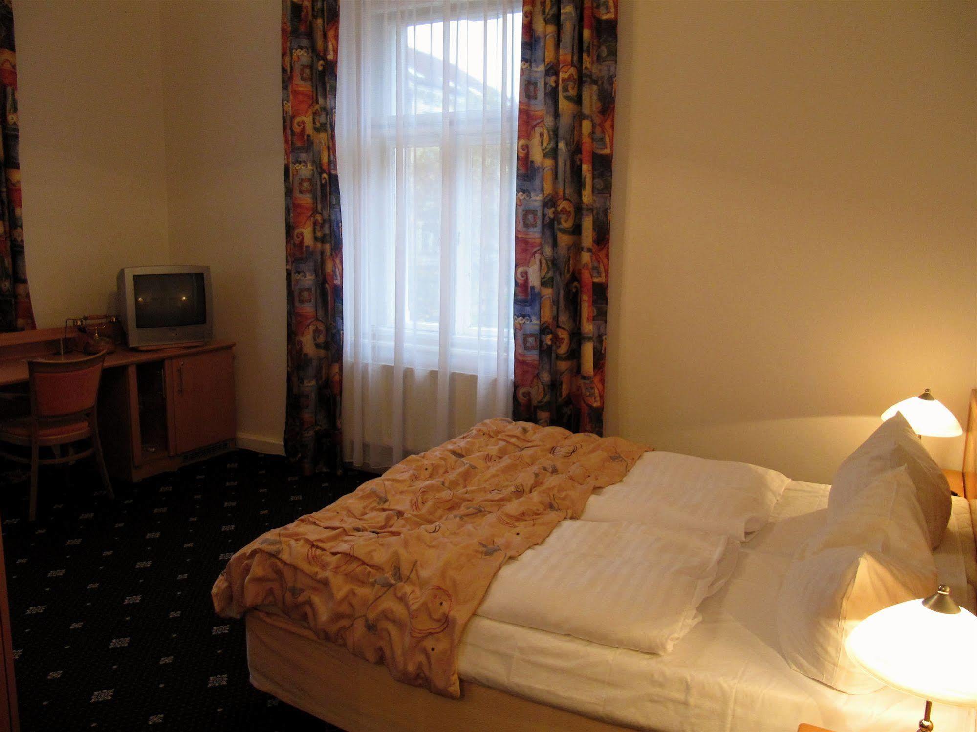 Machova Hotel Praga